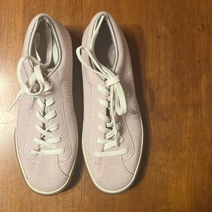 Rothy’s Lace-Up Sneaker Size 7